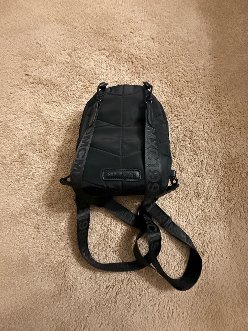 Steve Madden Black Mini Backpack - Sleek Everyday Bag - Picture 2 of 6